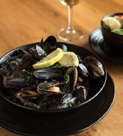 Sautéed Bangs Island Mussels by Mere Point Oyster