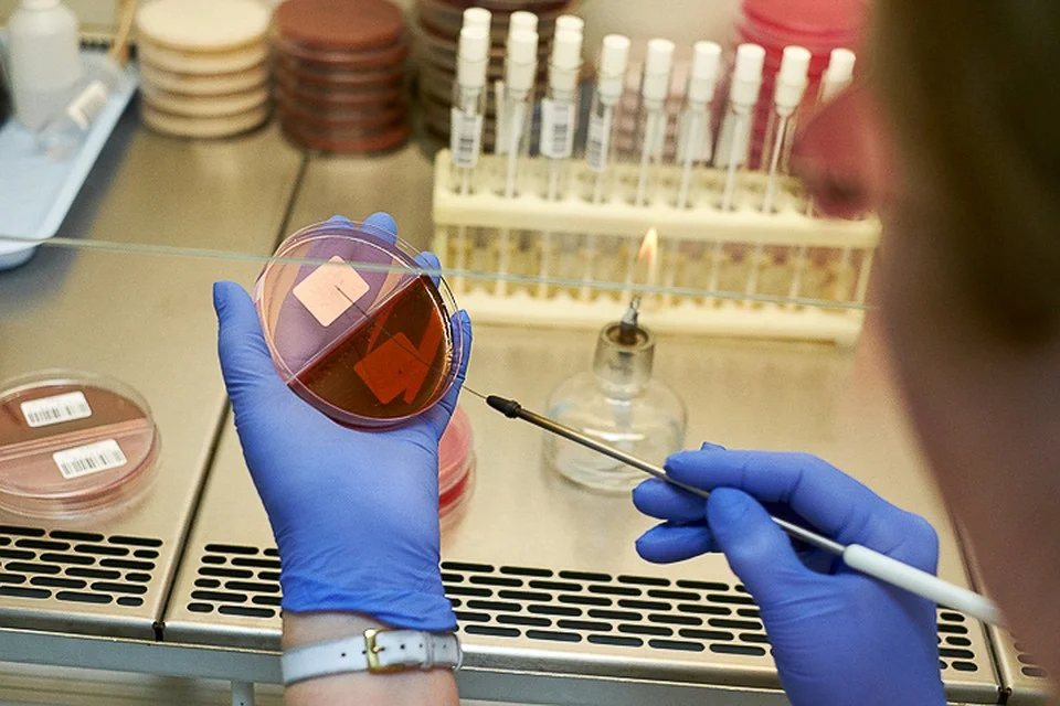 «Из мальчика в девочку»: В Петербурге провели уникальную операцию 8-месячному ребенку