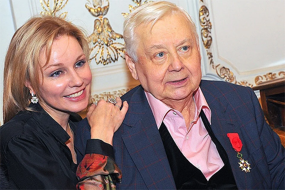 Шокирующее признание Марины Зудиной: Люди, которых Табаков знал 15 лет, лишили его денег, что сократило жизнь режиссера