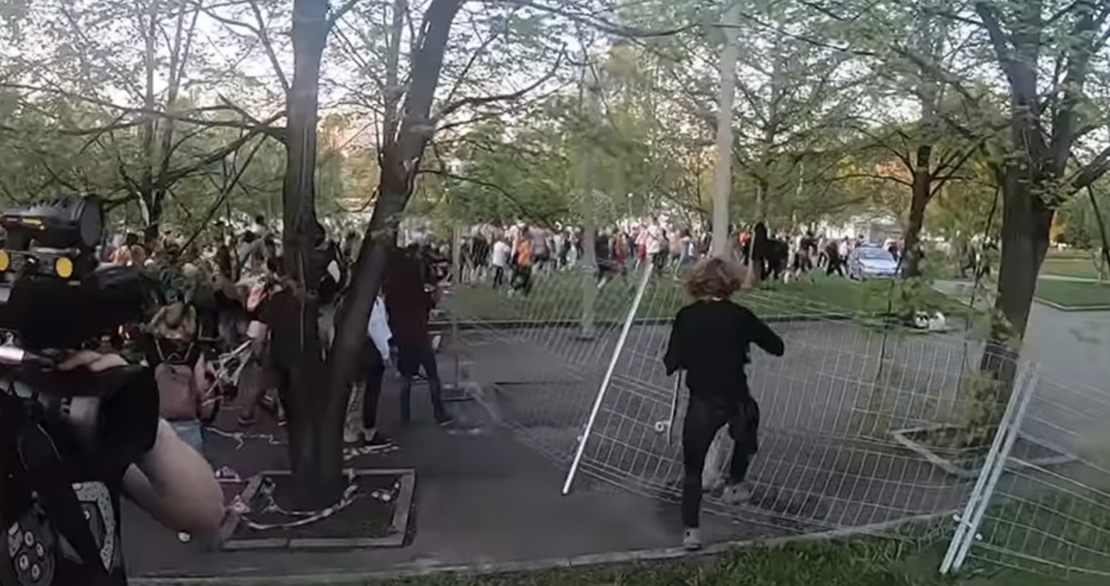 Стихийный протест против строительства храма в Екатеринбурге продолжался всю ночь. ВИДЕО