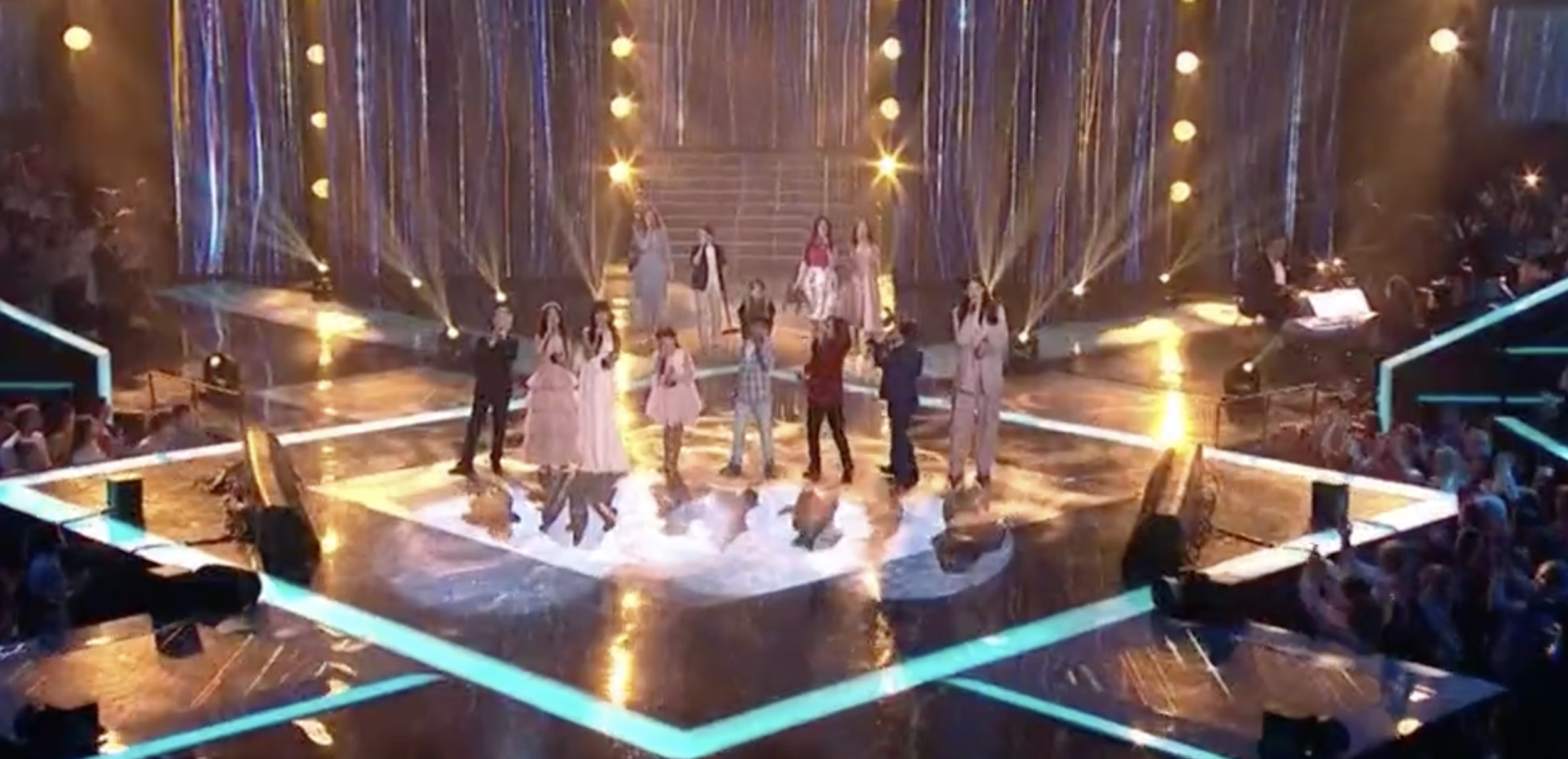 Проигравших нет: Первый канал объявил победителями альтернативного финала шоу "Голос.Дети" всех участников без исключения