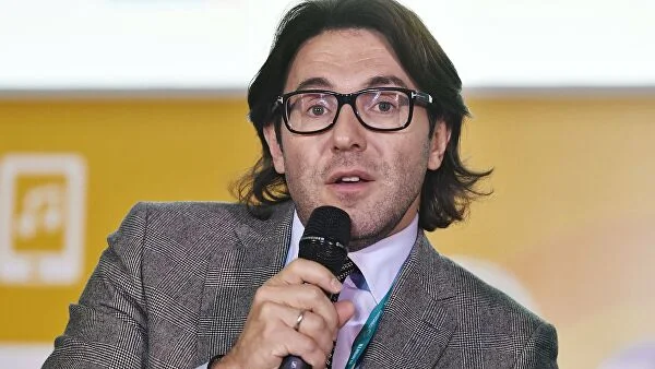 Между РФ и Киргизией зреет дипломатический скандал из-за ток-шоу Малахова, рассказавшего про таксиста-"сопляка" из киргизского аула, виноватого в смерти сына олигарха. ВИДЕО