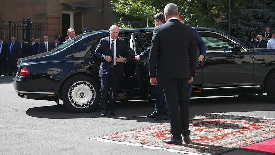 "Когда выйдут войска из оккупированных территорий Грузии?" Путин ответил на претензии грузинской журналистки в Ереване