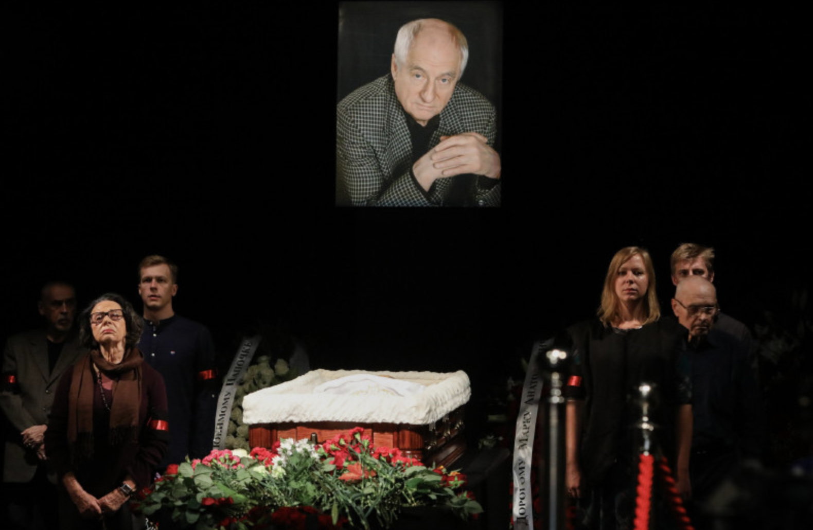 Как Москва прощалась с великим режиссером Марком Захаровым