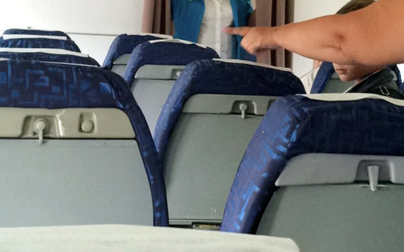 Пассажир сломал нос женщине на рейсе Гоа - Москва из-за пролитого кофе