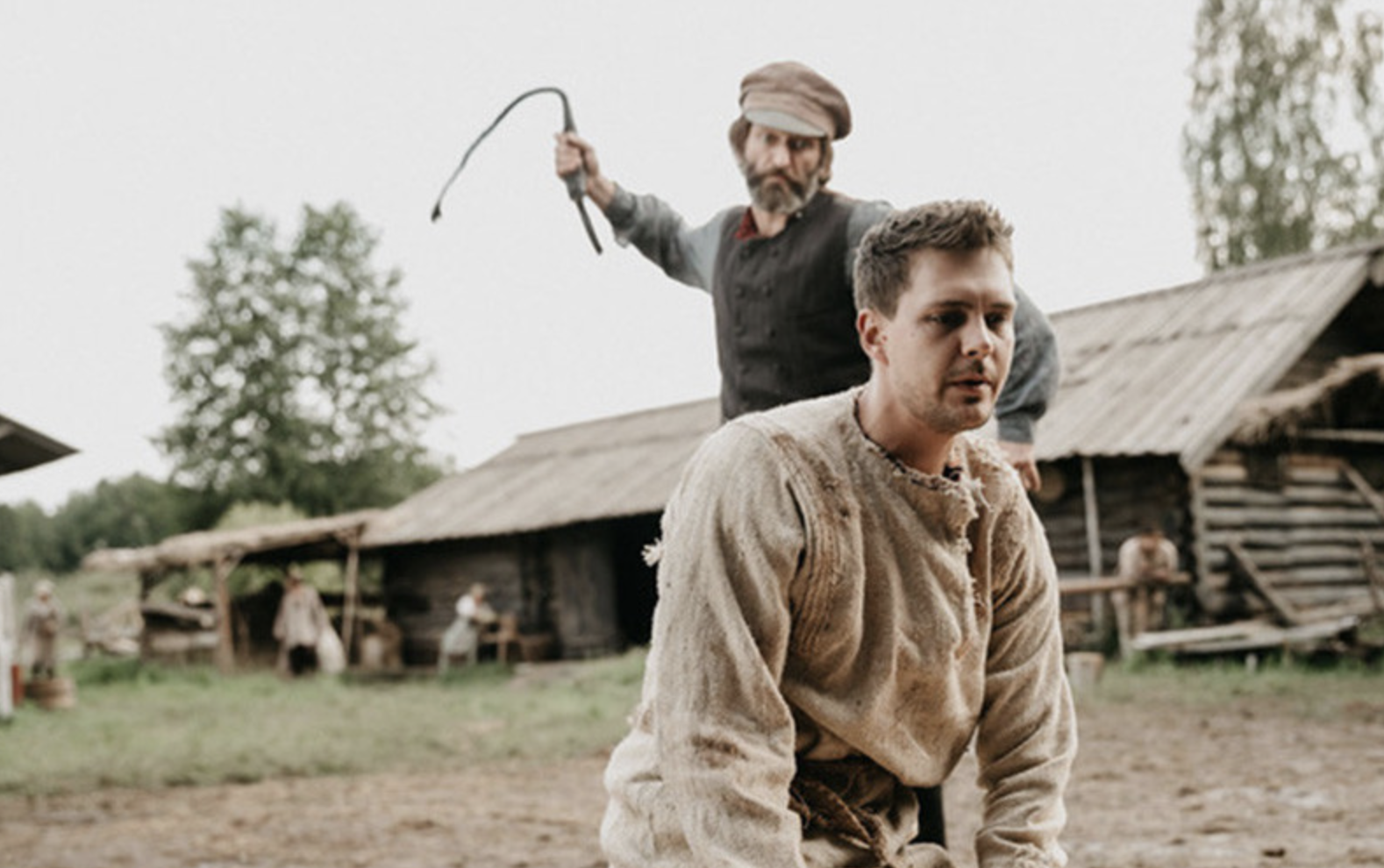 Комедия "Холоп" бьет рекорды: обогнала по сборам патриотический хит "Т-34" и заморский "Аватар" 