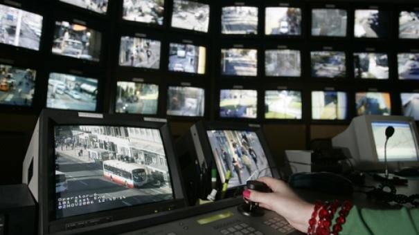 "Большой брат" следит за всеми: из-за вируса к нам пришел "умный город" и уже не уйдет