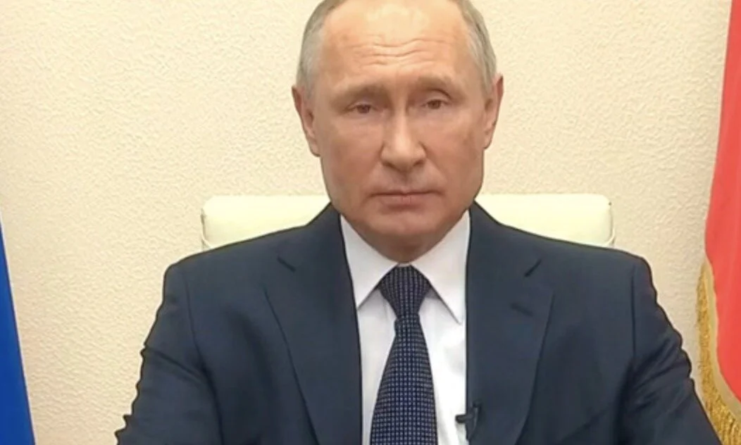 Путин во второй раз обратился к народу в связи с коронавирусом: режим "нерабочих дней" продлен до 30 апреля. ВИДЕО