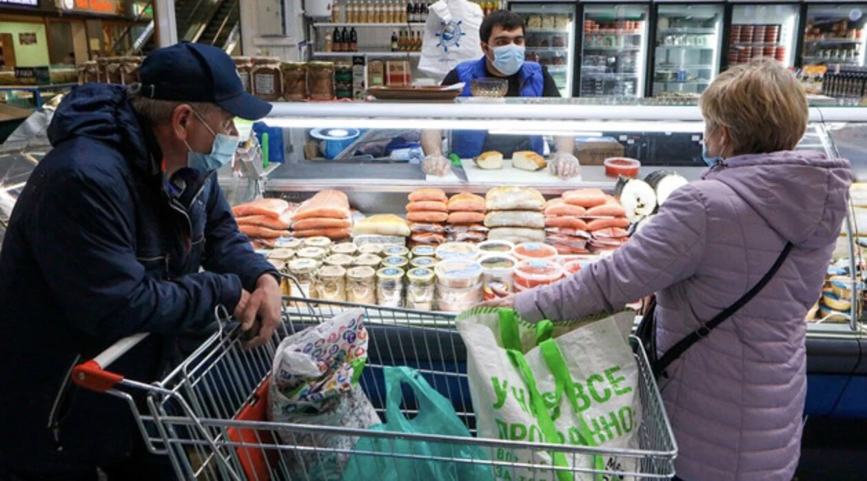 В России могут заморозить цены на продукты - они уже подскочили на 20%. Но эффект будет совсем иным