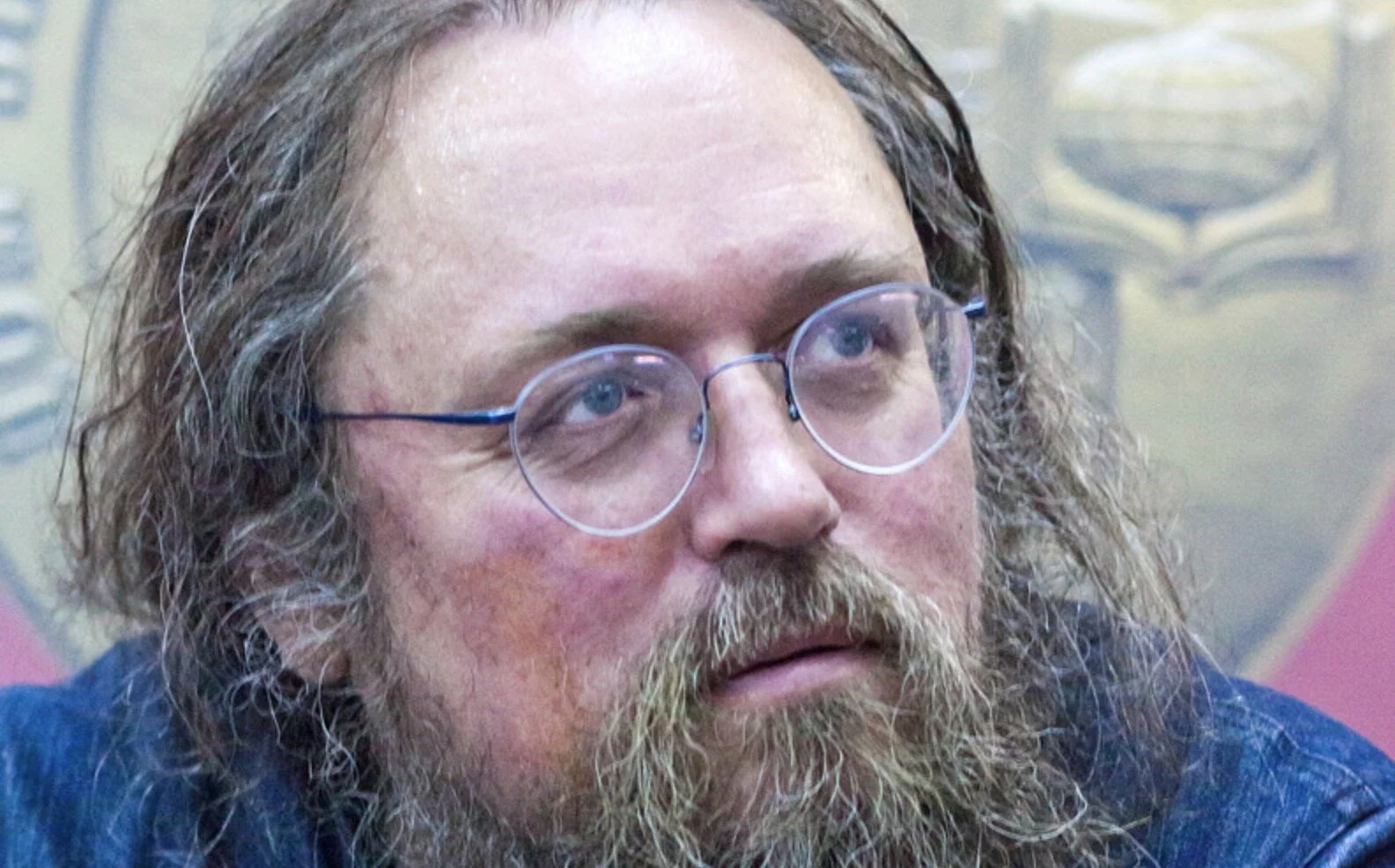 Патриарх запретил служить критику РПЦ Кураеву за пост об умершем от COVID-19 настоятеле