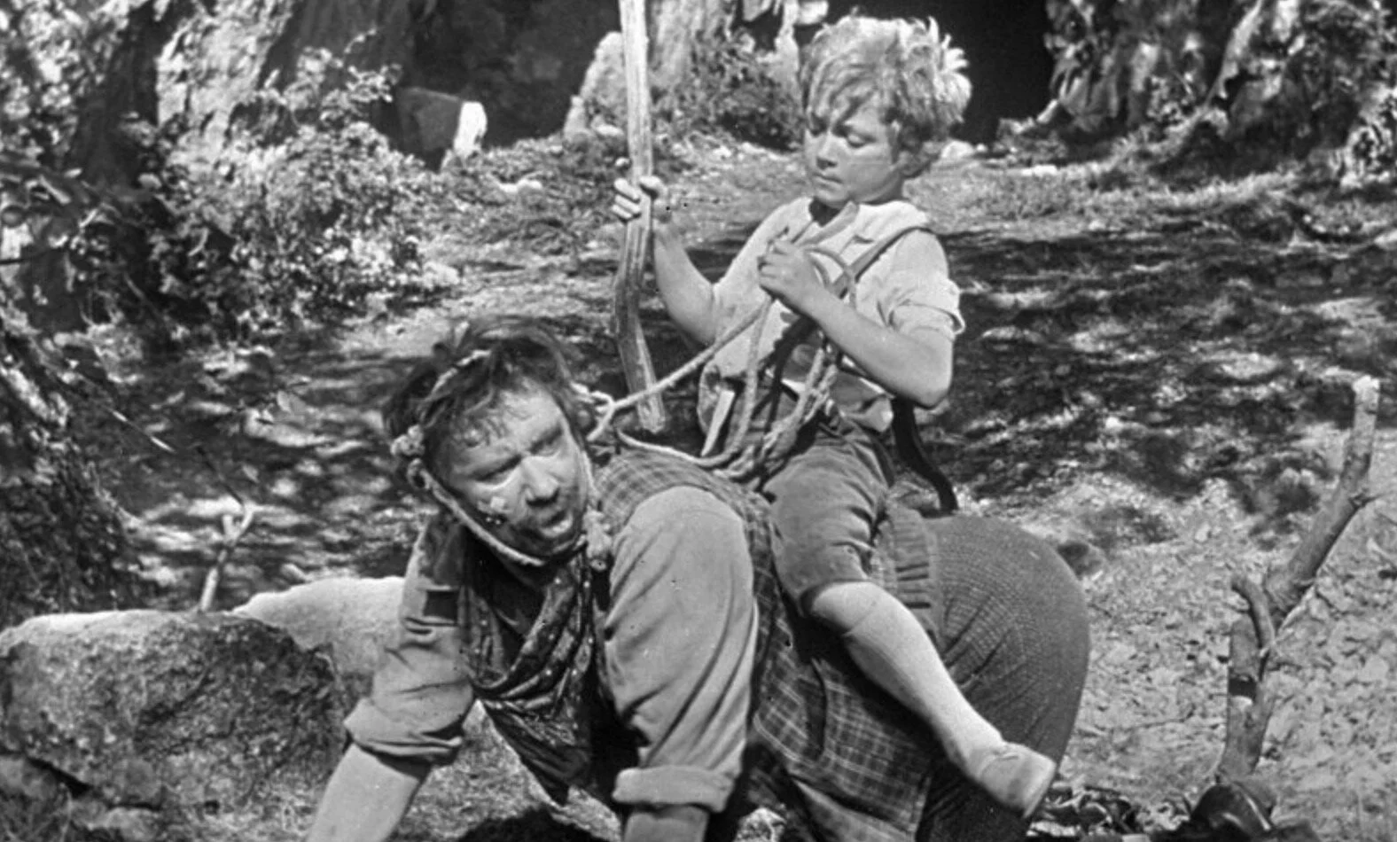 Петербуржец через Avito предложил отдать в новую семью сына подруги - "маленького вредителя": чиновники приняли все всерьез и стали его гнобить