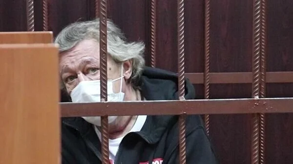 Ефремову предъявили окончательное обвинение։ артисту грозит до 12 лет тюрьмы или... условный срок