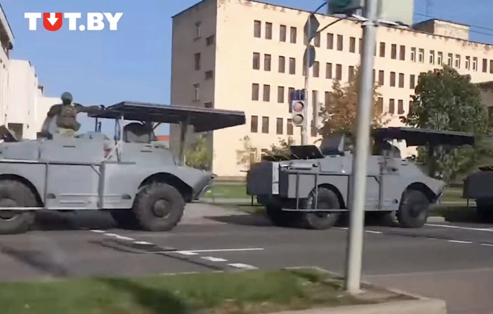 В центр Минска стянули военных "чтобы не было никаких ЧП". ВИДЕО