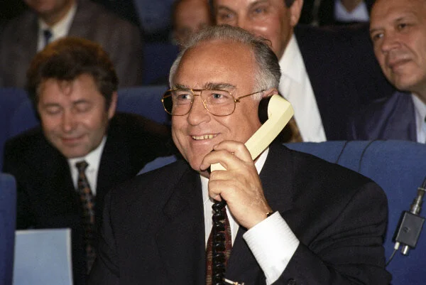 «Здесь вам не тут»։ Виктор Черномырдин в воспоминаниях