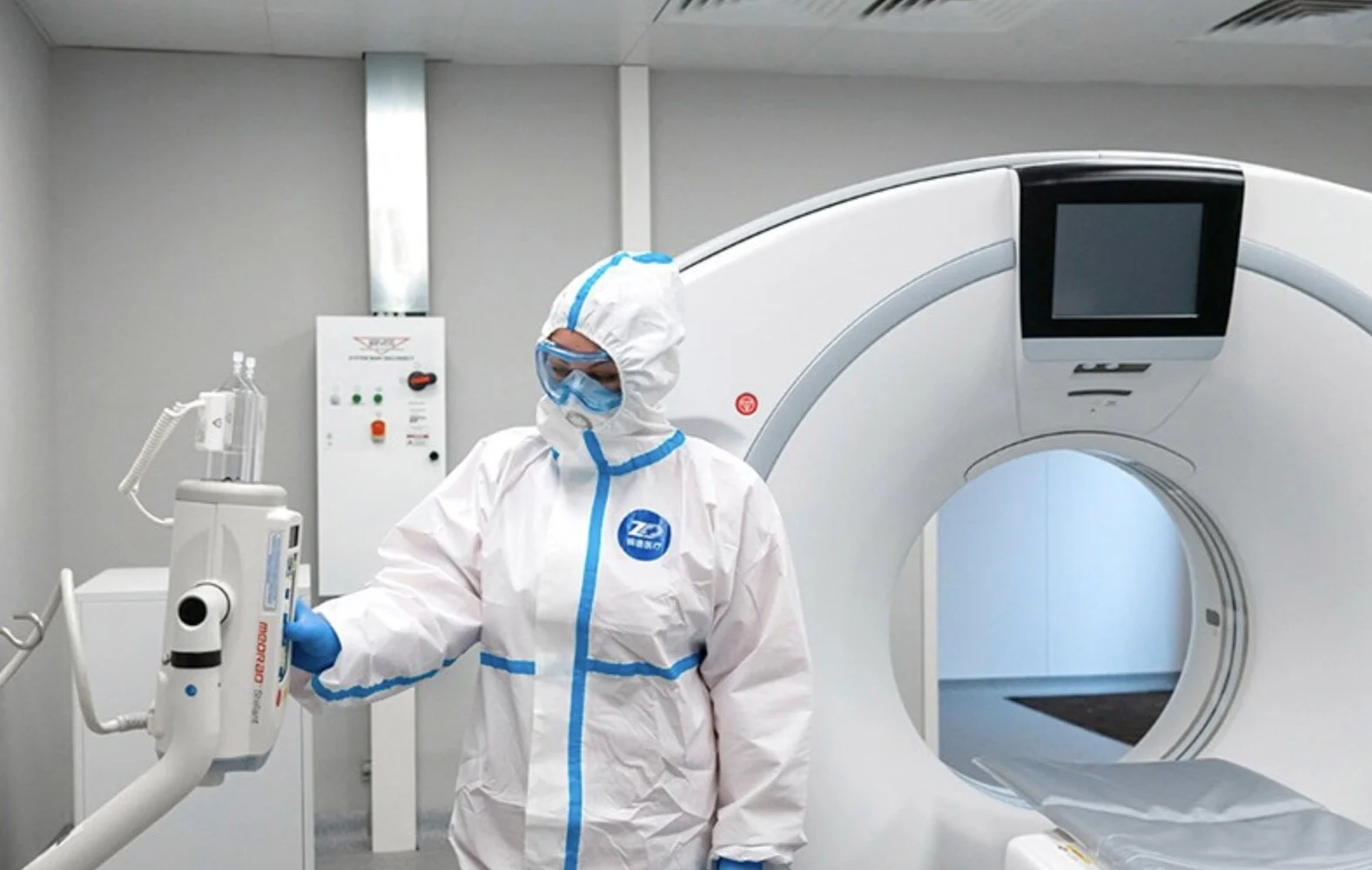 Россия бьет рекорды по числу зараженных коронавирусом: сегодня — 20 396