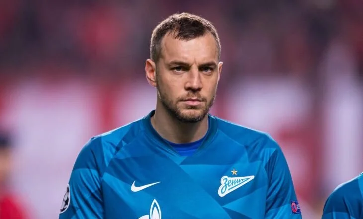 У футболиста Артема Дзюбы вымогали 5 млн долларов за его интимное видео