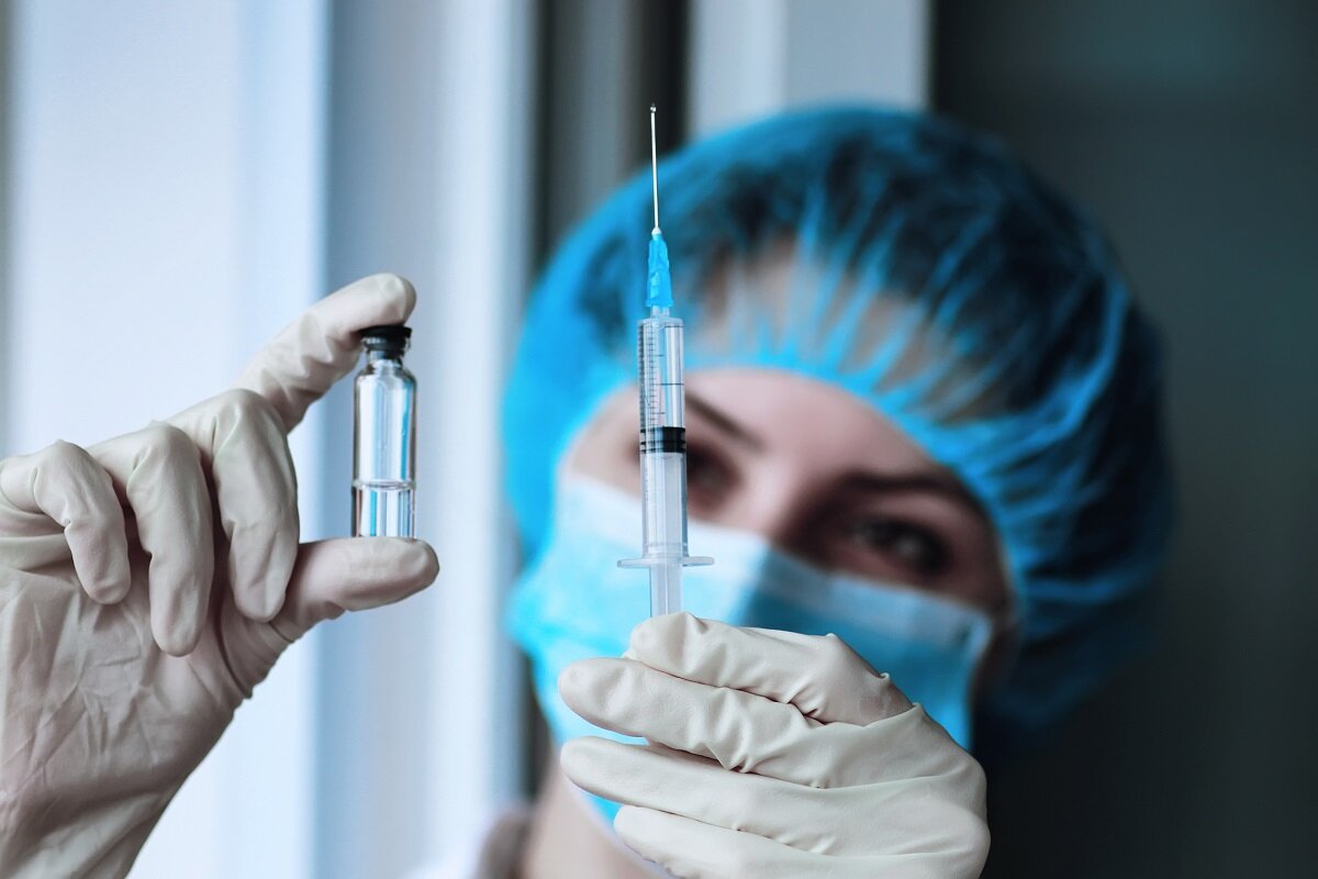 Создатели вакцины от коронавируса потребовали извинений от Евросоюза