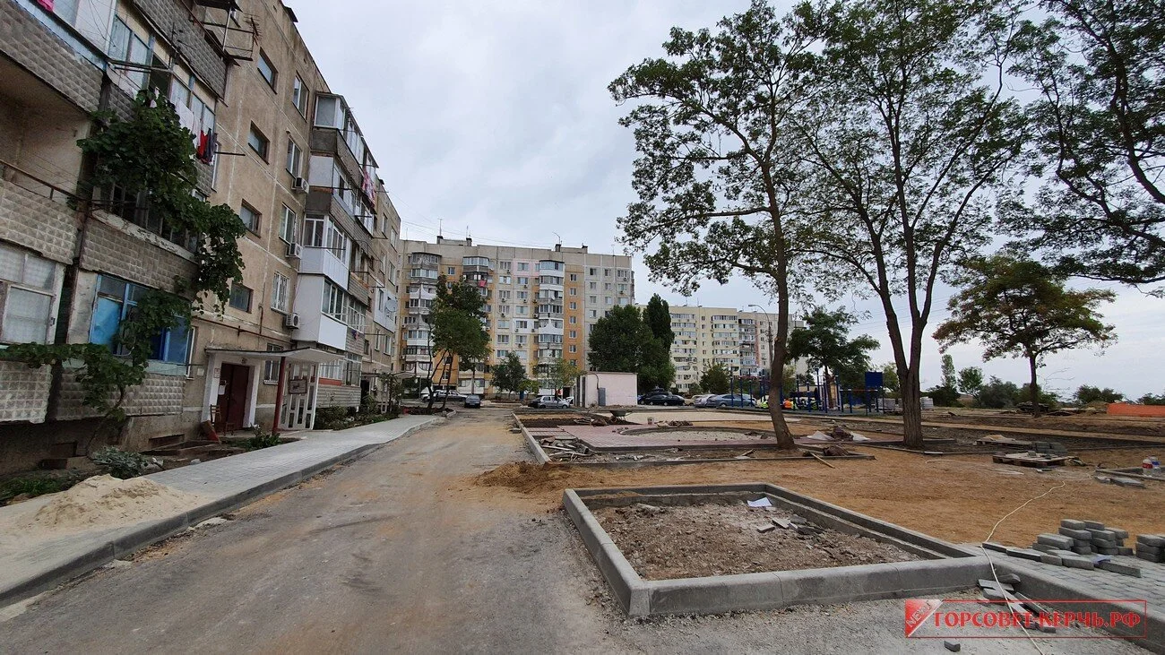 Ситуация с дворами в Крыму признана катастрофической - глава региона Сергей Аксенов остался недоволен работой местных властей по данному направлению