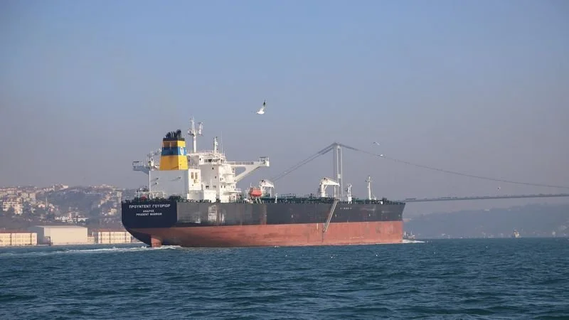 Турция решила продолжать требовать страховые документы у танкеров