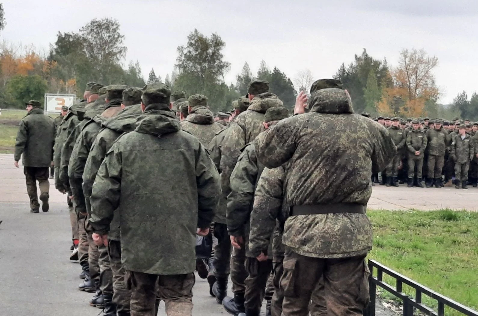 Пятеро россиян-уклонистов застряли в аэропорту Южной Кореи