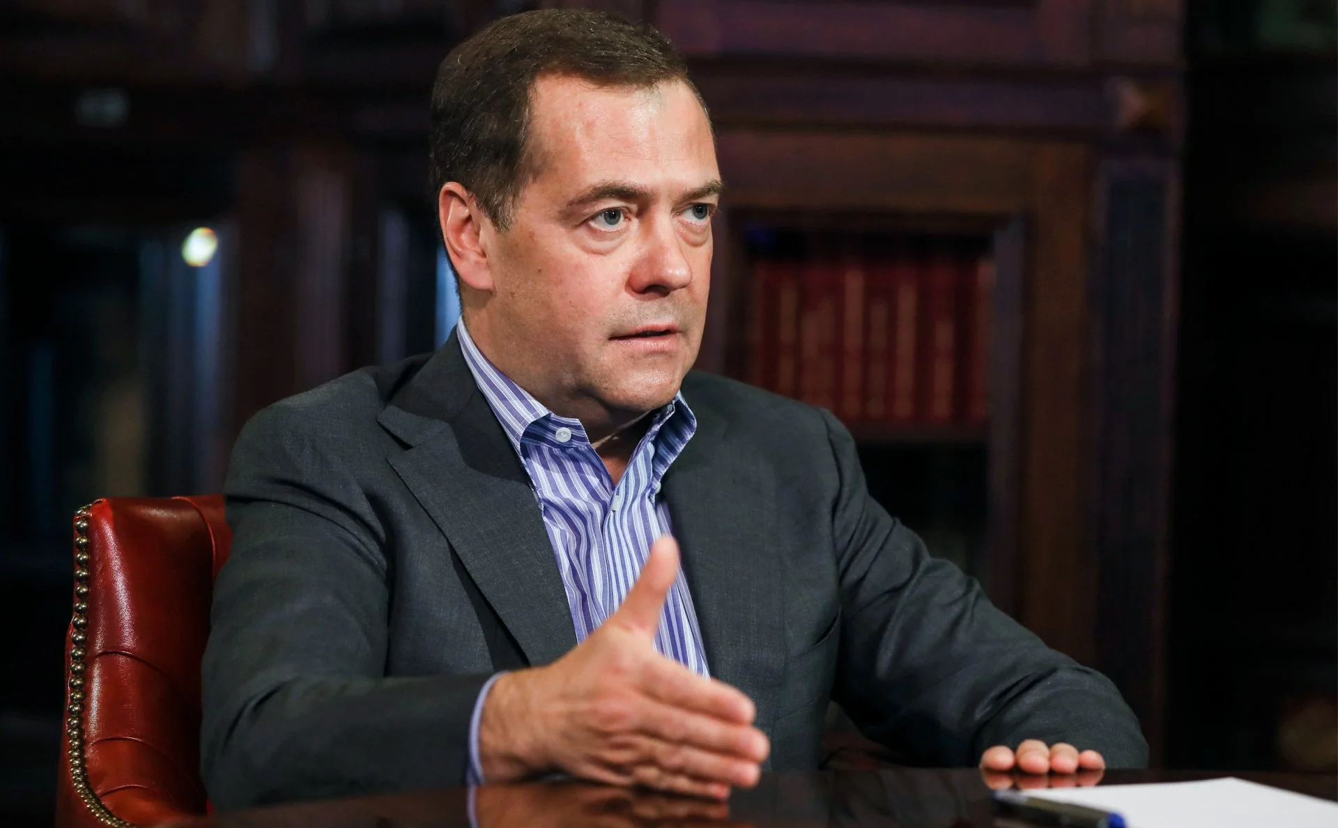 Дмитрий Медведев прокомментировал тему перспектив строительства на Украине танкового завода