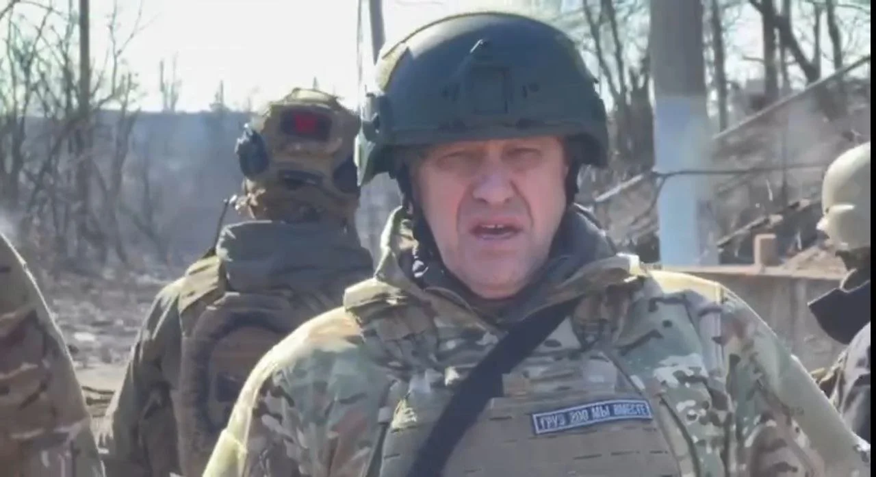 Глава ЧВК "Вагнер" заявил о подготовке ВСУ к контрнаступлению в Бахмуте