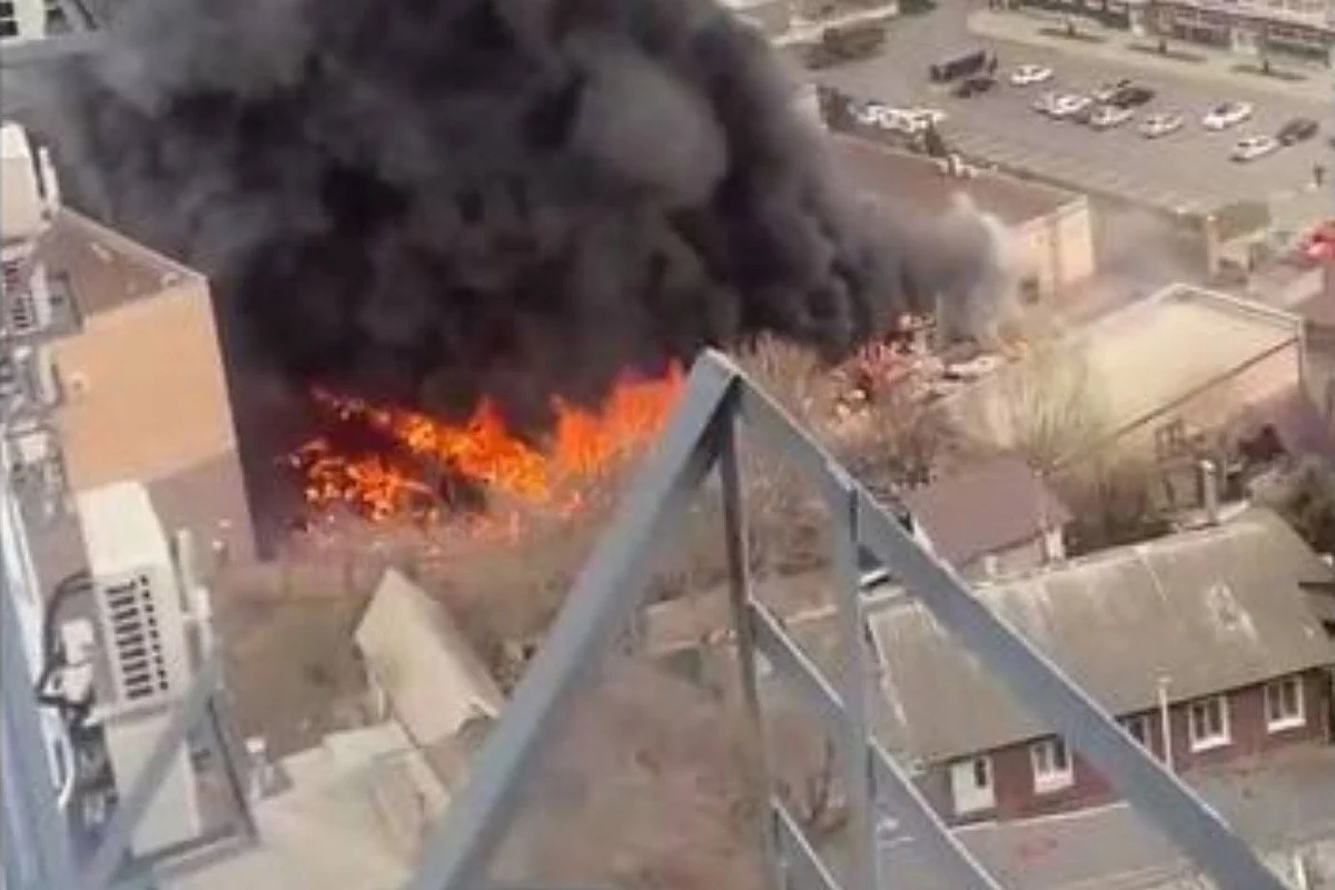 Стали известны подробности пожара в здании Пограничного управления ФСБ России по Ростовской области