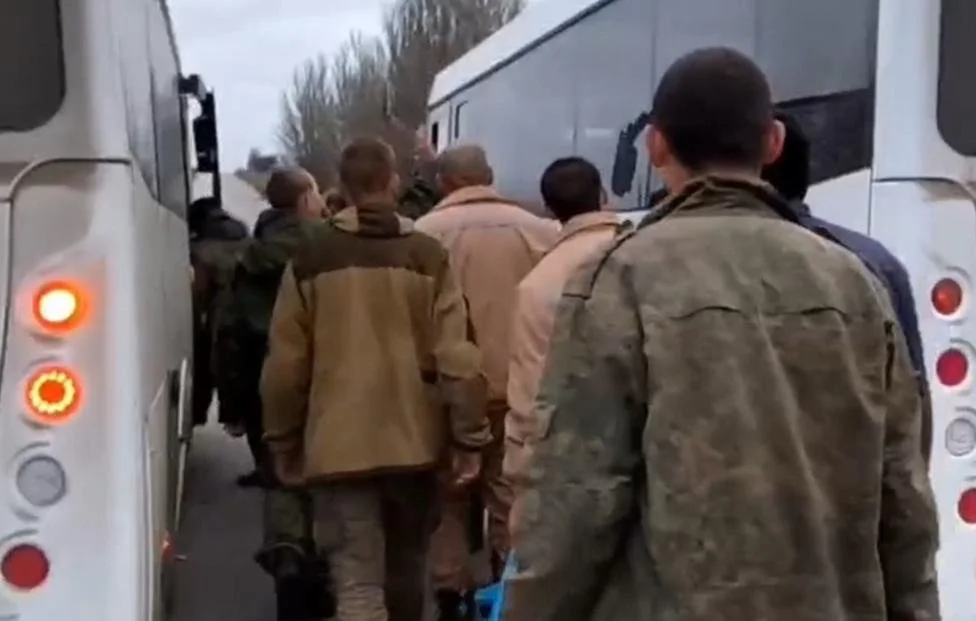 106 российских военных освобождено из украинского плена