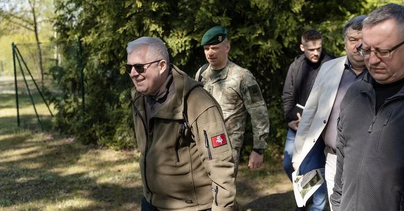 Министра обороны Литвы раскритиковали за плохой английский