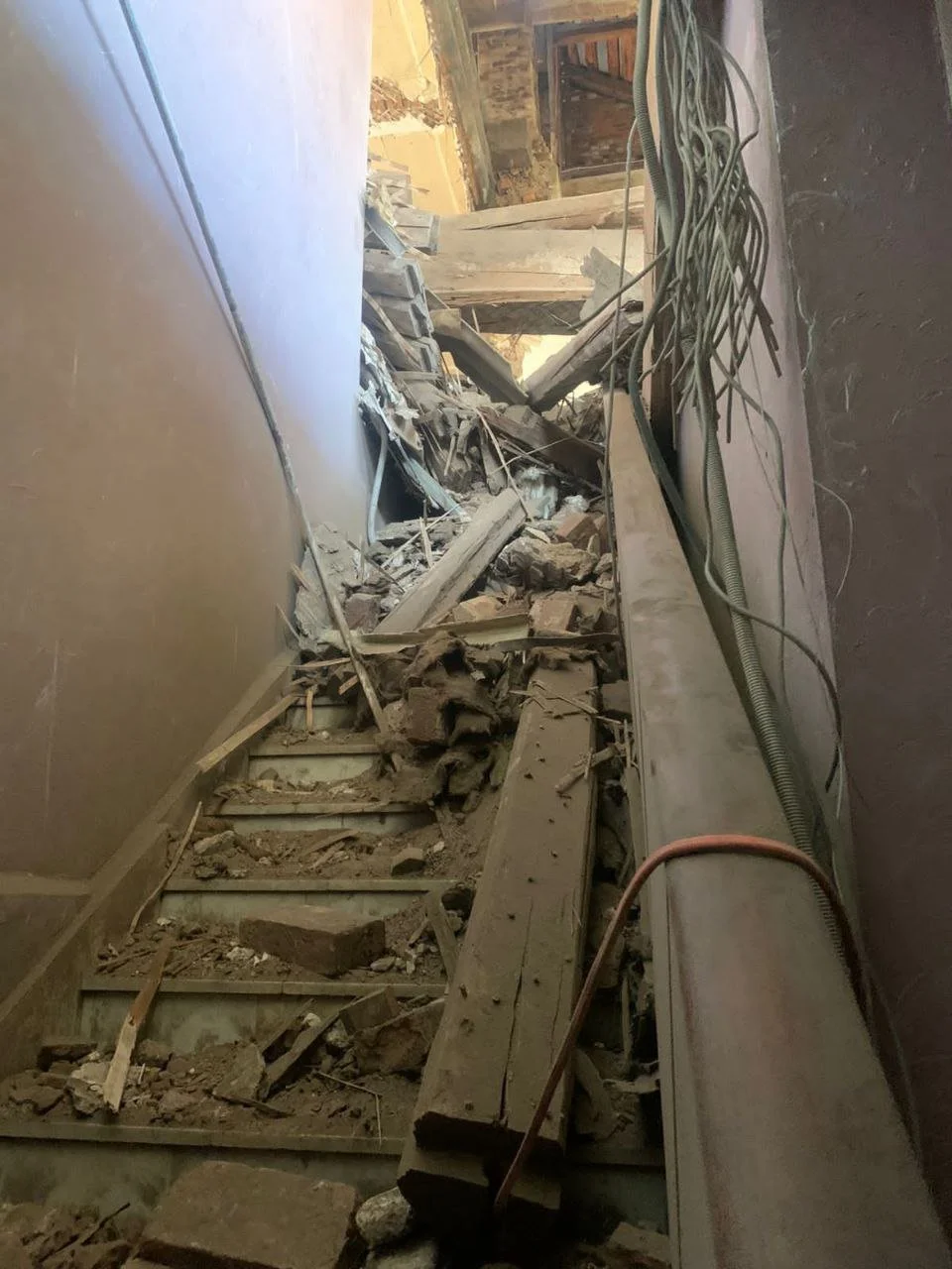 Происшествие: в центре Москвы обрушились перекрытия крупного торгового дома