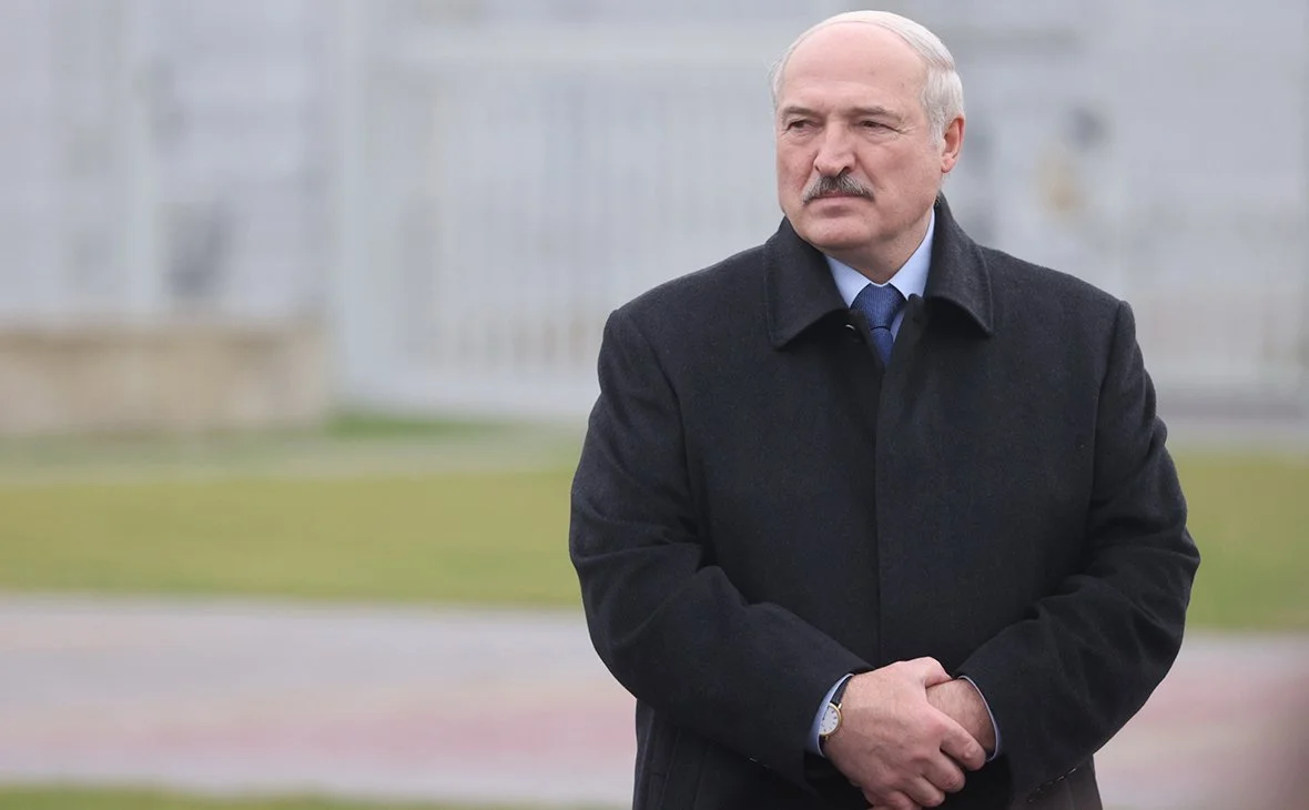 Александр Лукашенко высказался против бесконечного переиздания новых учебников