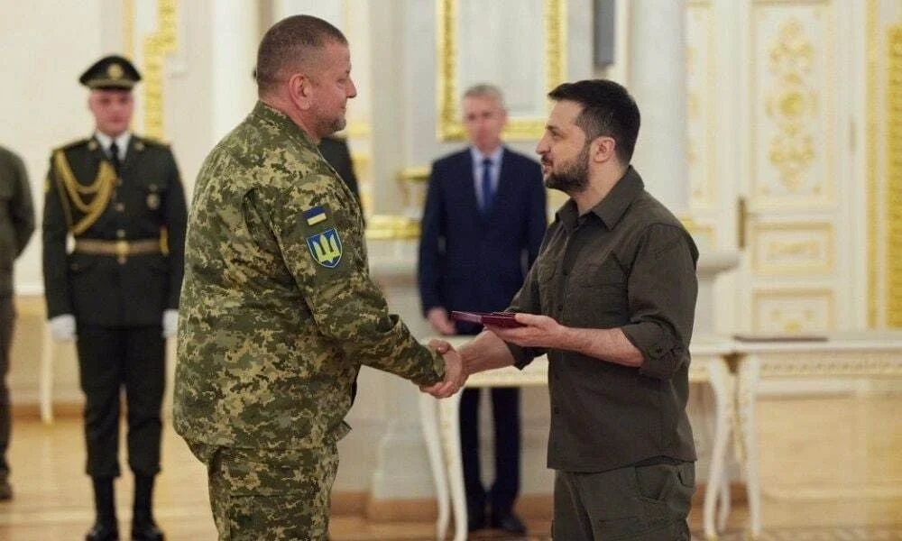 Валерий Залужный перестал появляться с Владимиром Зеленским во время его публичных выступлений — СМИ