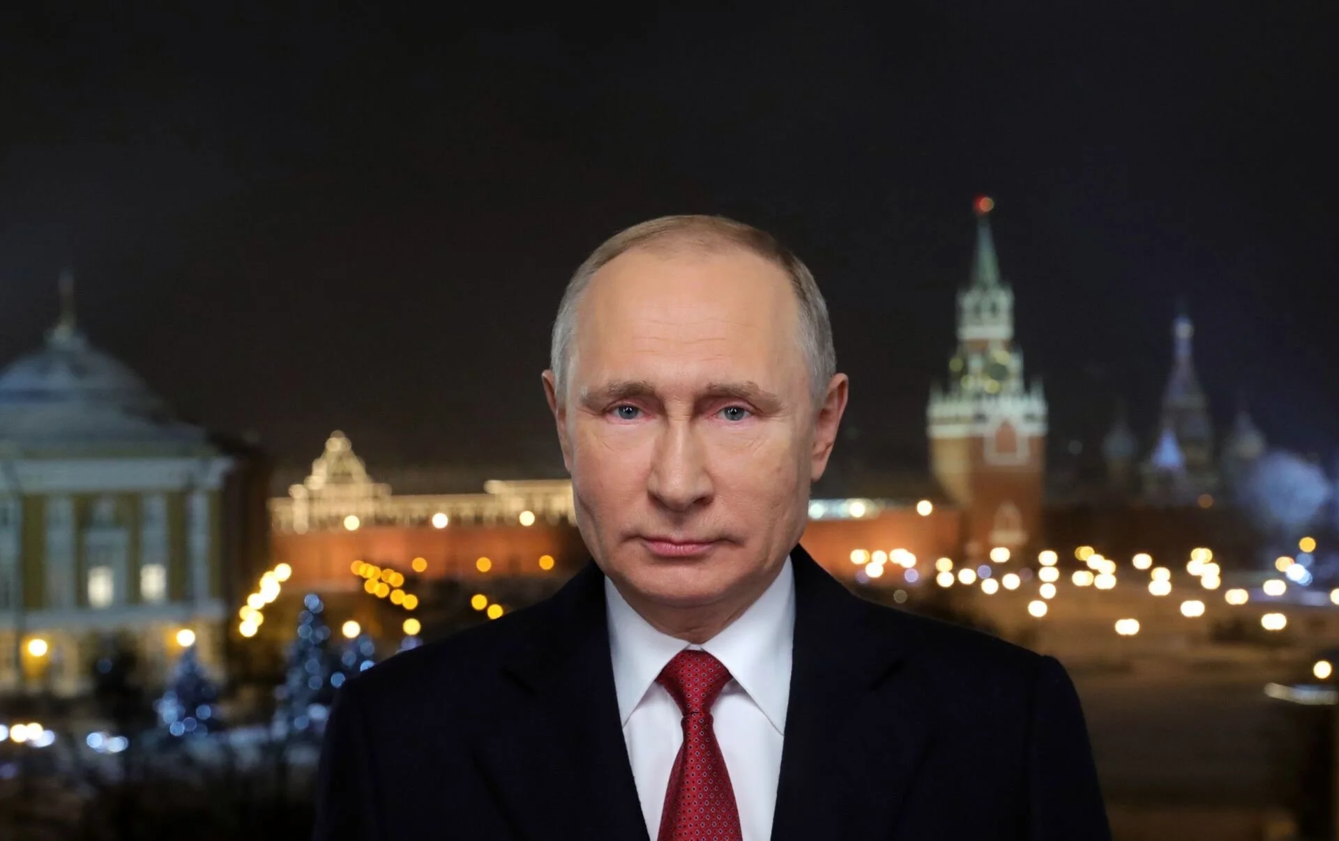 Уверенное развитие Отечества и благополучие — о чем говорил Владимир Путин в новогоднем обращении?