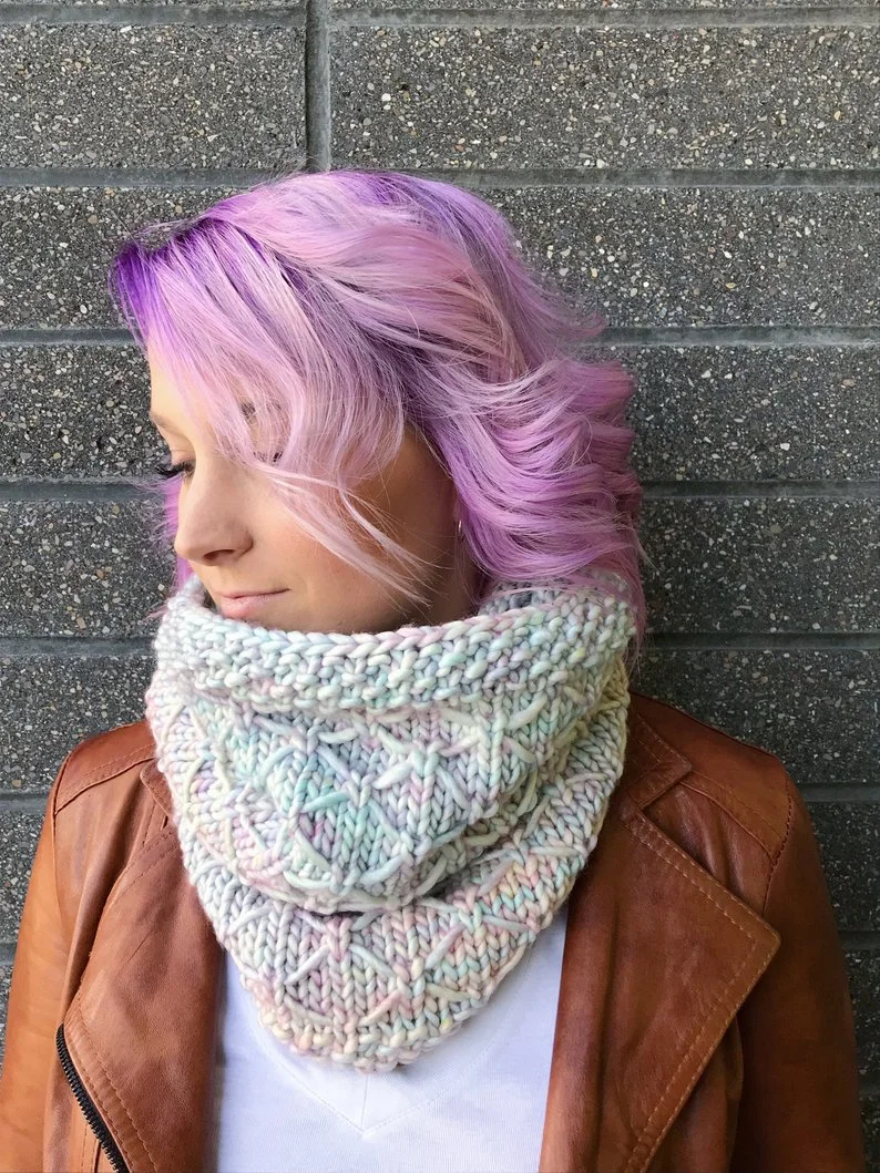 Diamond Stitch Cowl7.jpg