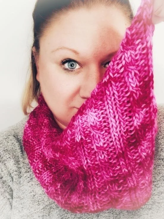 pink feisty fibres cowl.JPG