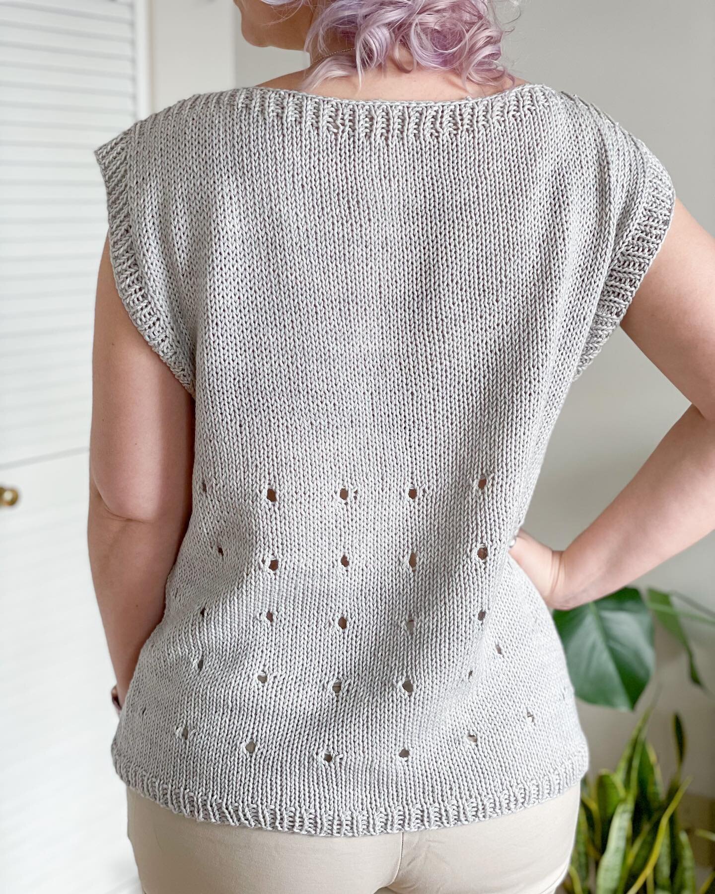 I think... my favourite detail to knit is the eyelet. 

What&rsquo;s the one stitch that you could do over and over again? Like... you LOVE it; and you get excited so much for that repeat or row? 

Sneak peek of the back of the #BotanicalTee that com