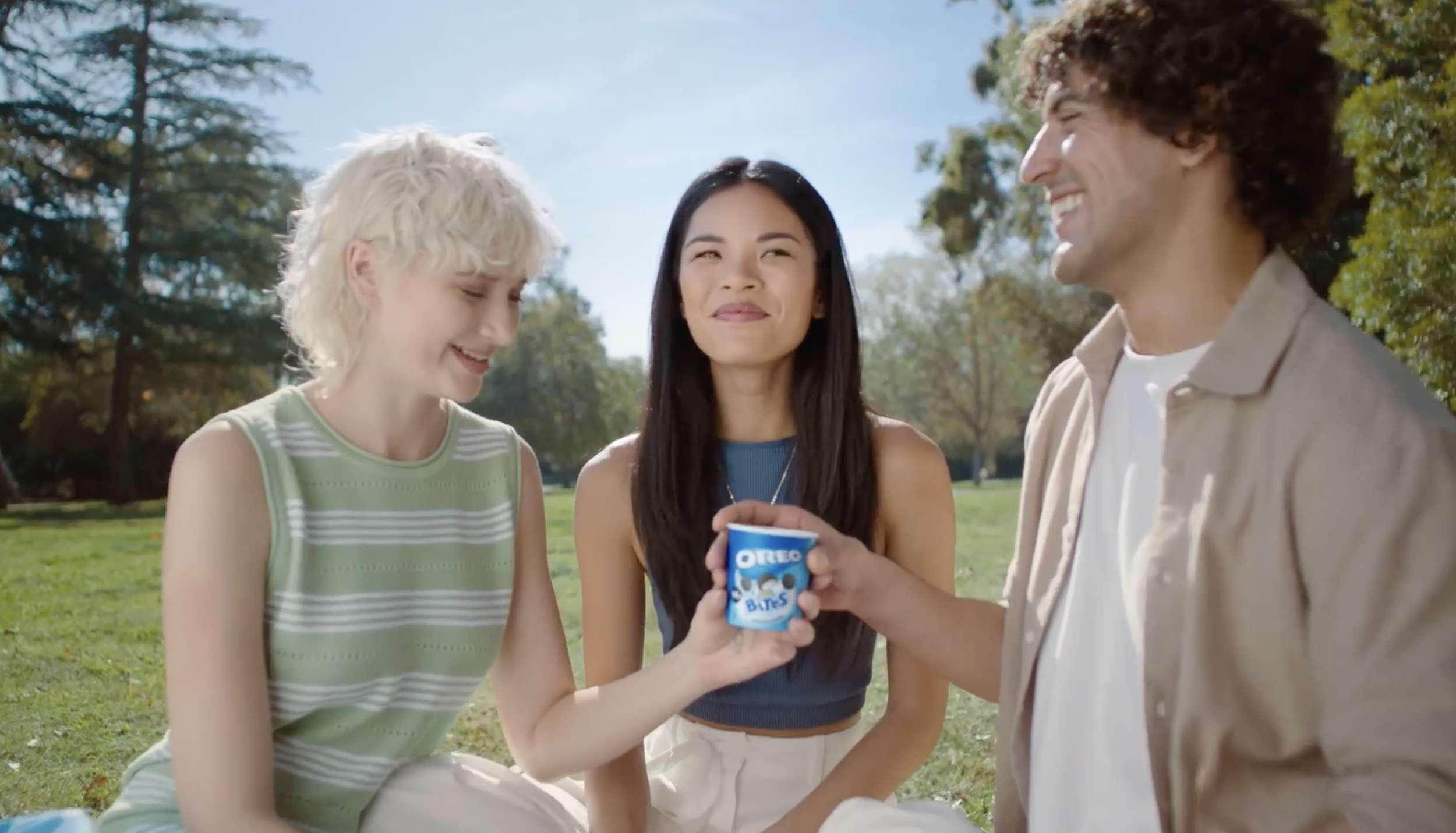 Oreo Share the Love 3.png