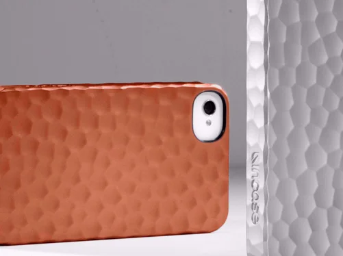 incase-metallic-hammered-snap-case-iphone-4-1.jpg