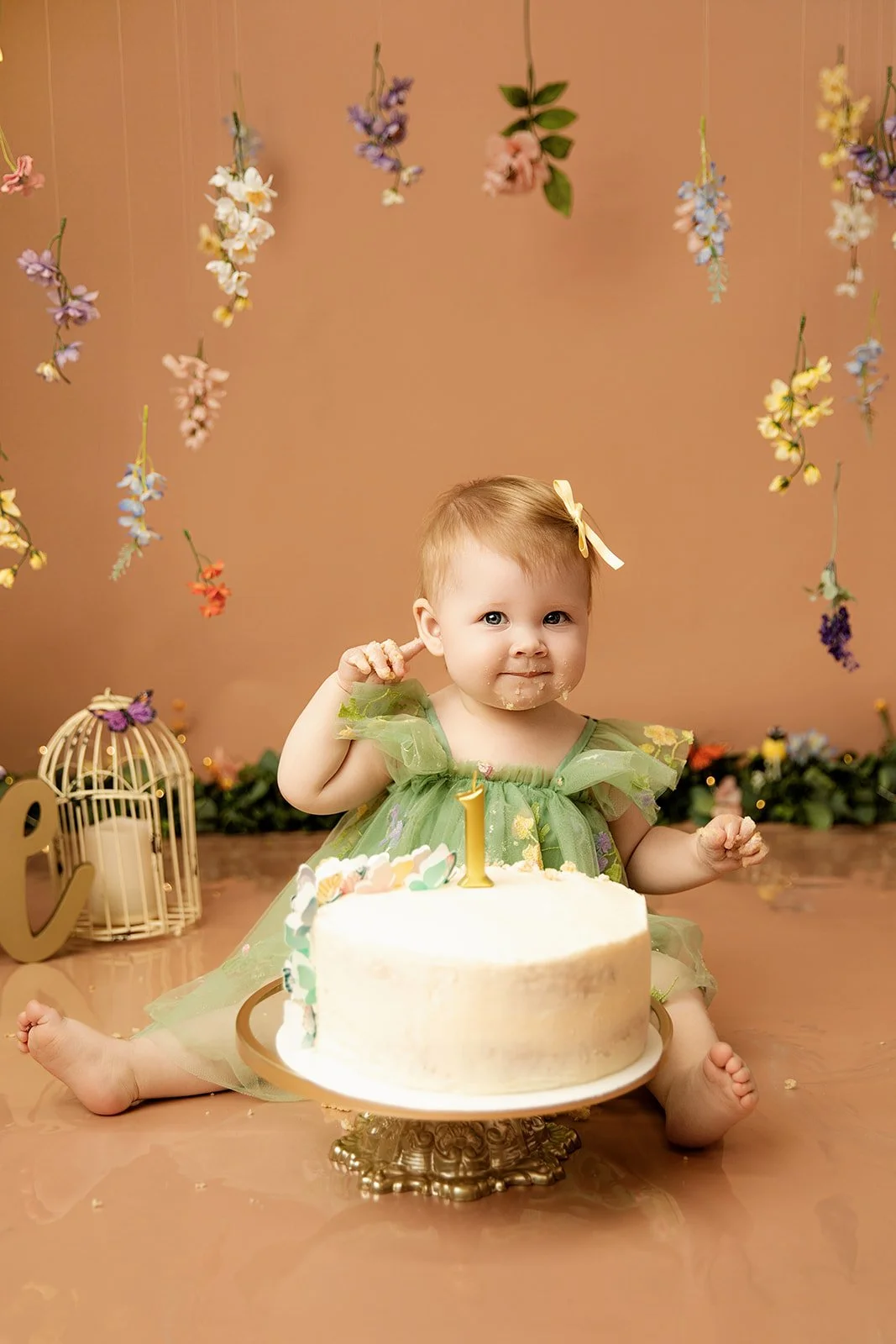 first_birthday_cake_smash_floral