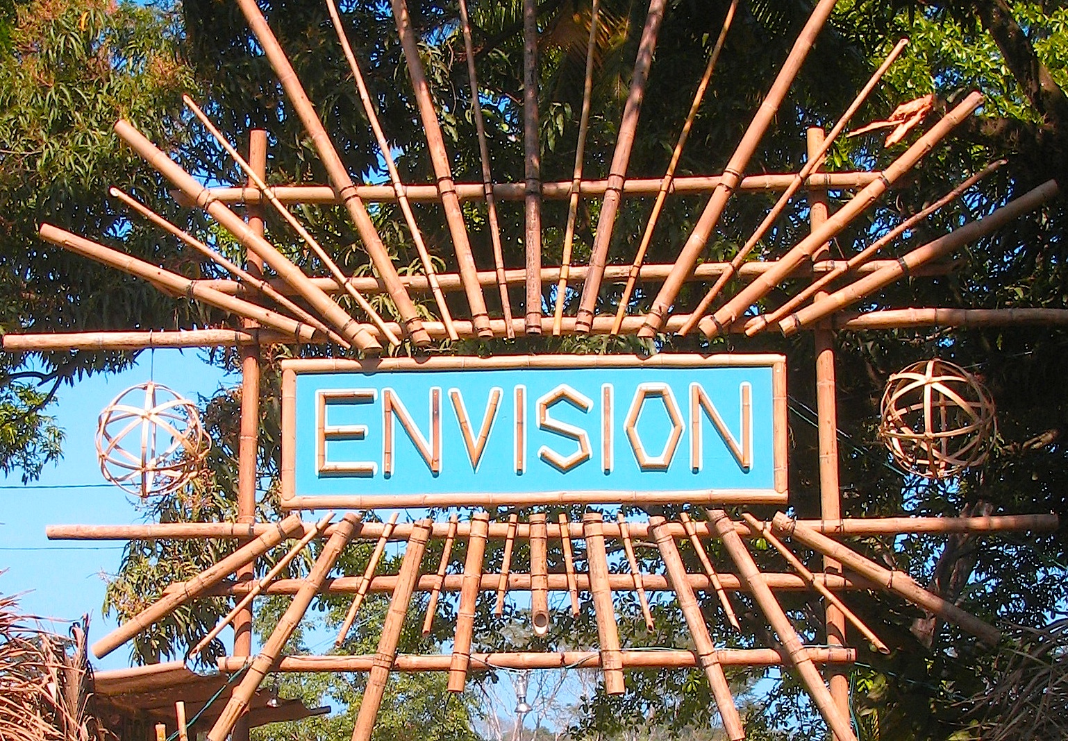 dalabil_EnvisionSign.jpg