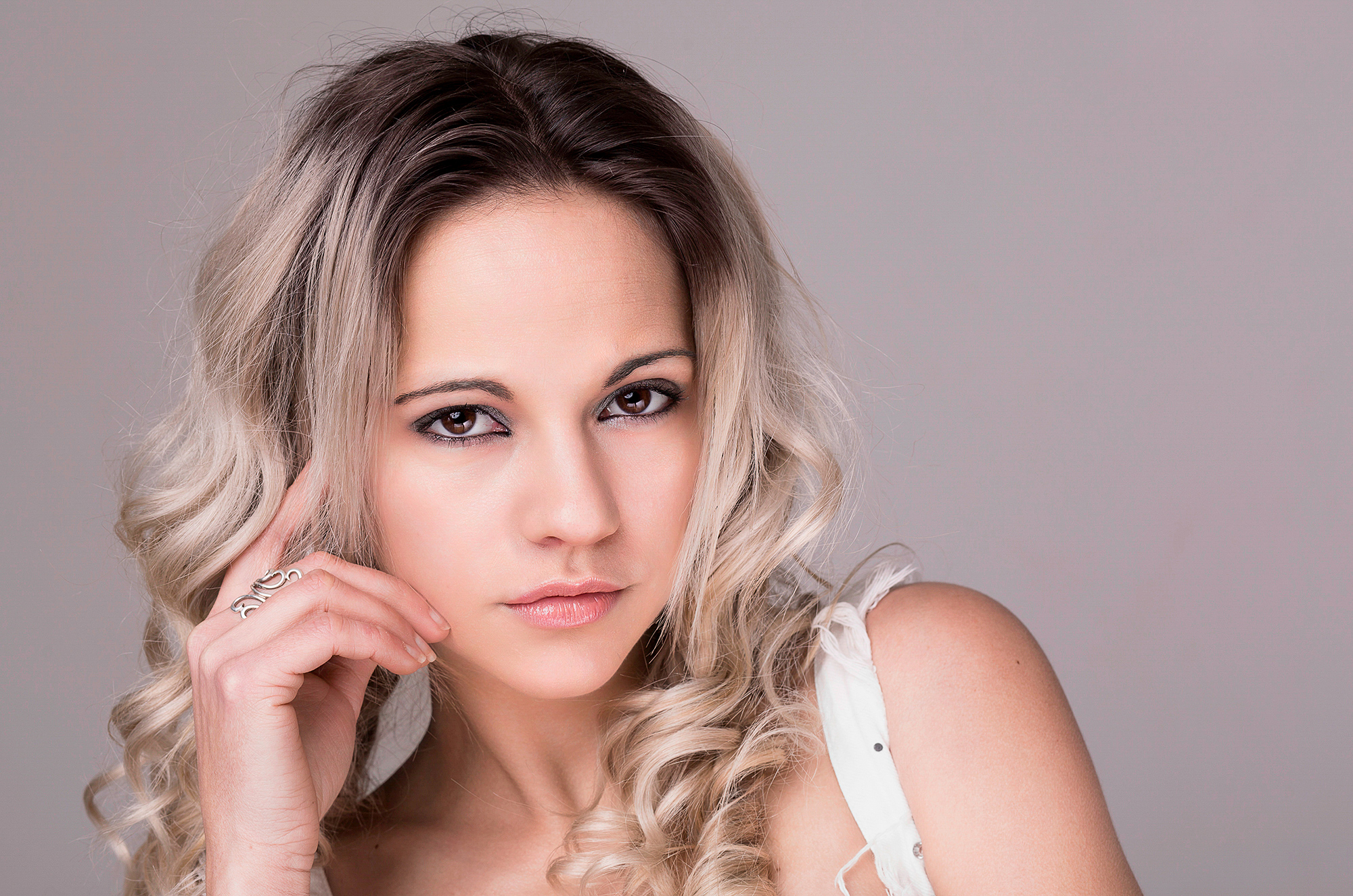 Camy - Beauty shot