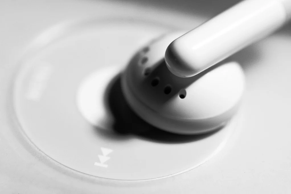 headphone-2 copy.jpg
