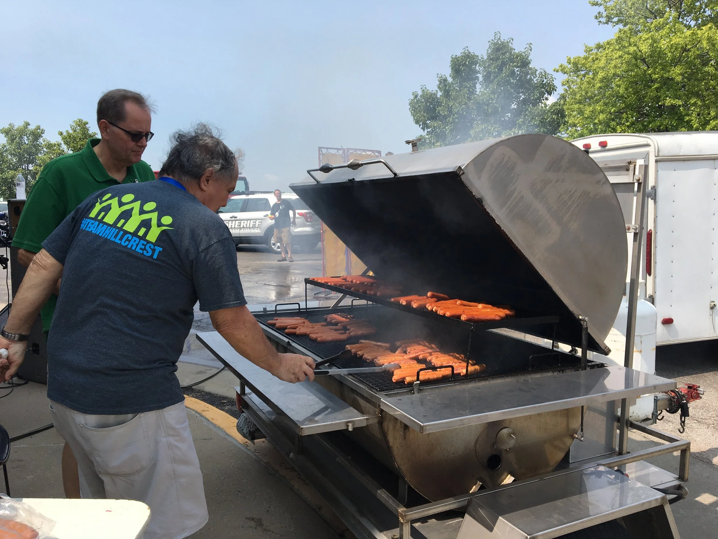 hot dogs grill.jpg