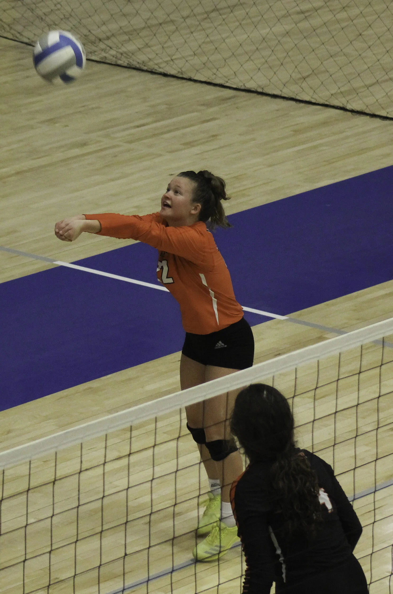 AMANDA SULLIVAN/Special to the Citizen Platte County’s Presli Firkins (22) digs the ball during a match in the Hillcrest Tournament on Saturday, Sept. 14 in Springfield.