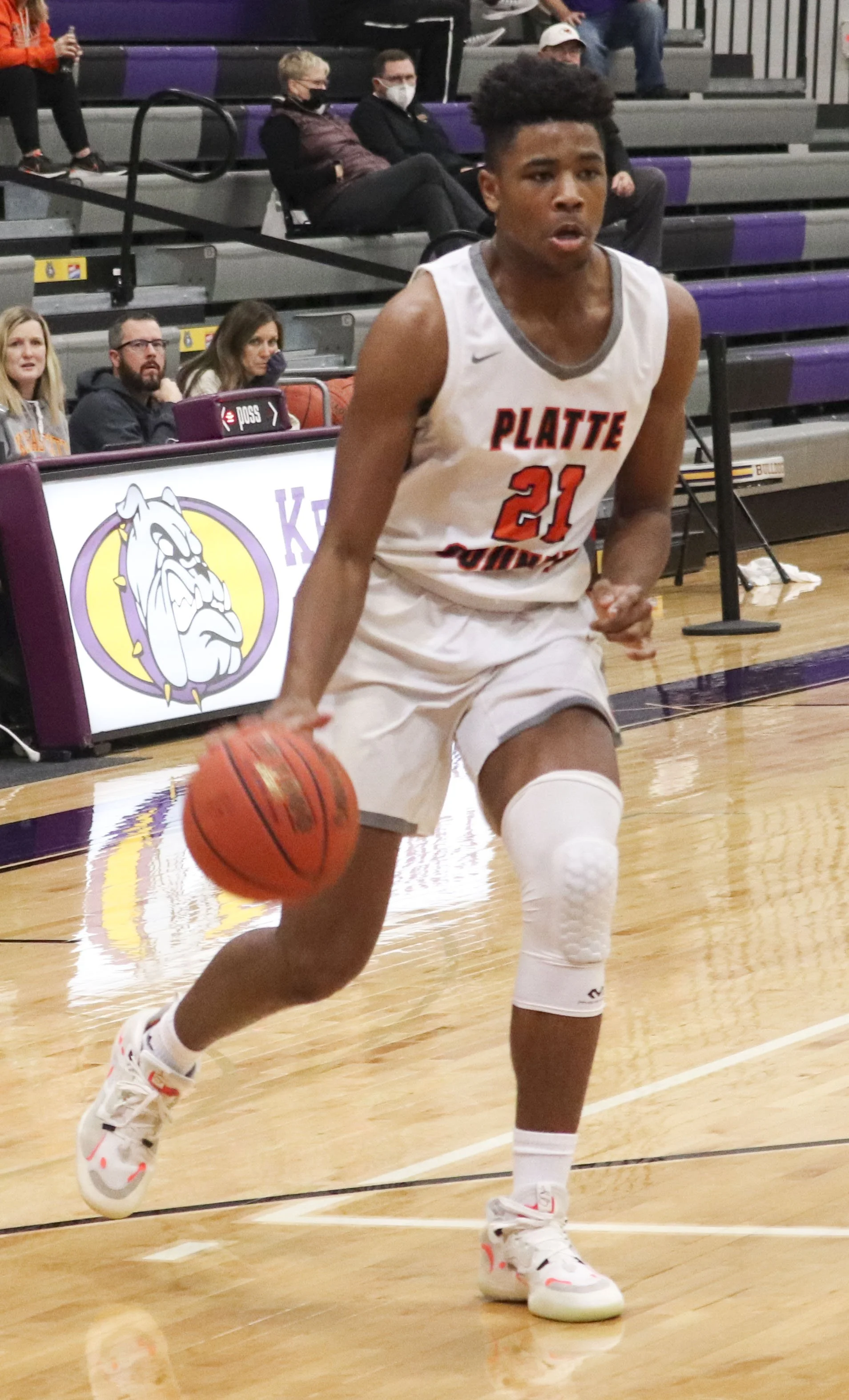 Chandavian Bradley.jpg