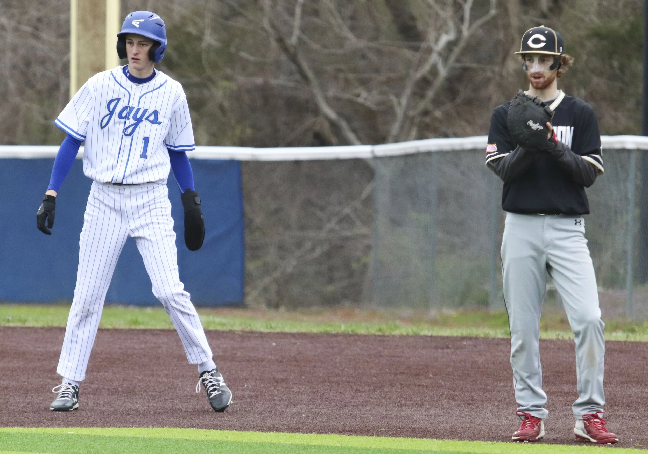 Cohen Kite leading off.jpg