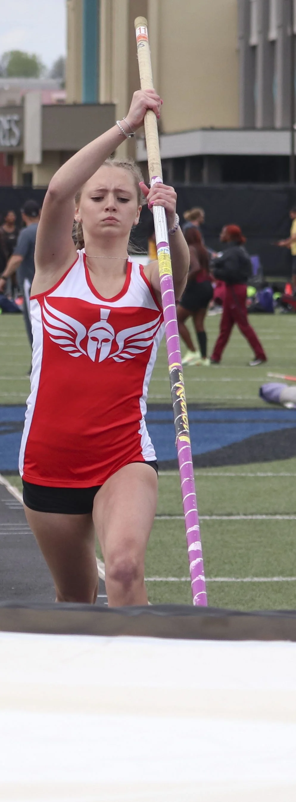 Grace pole vault_1.jpg