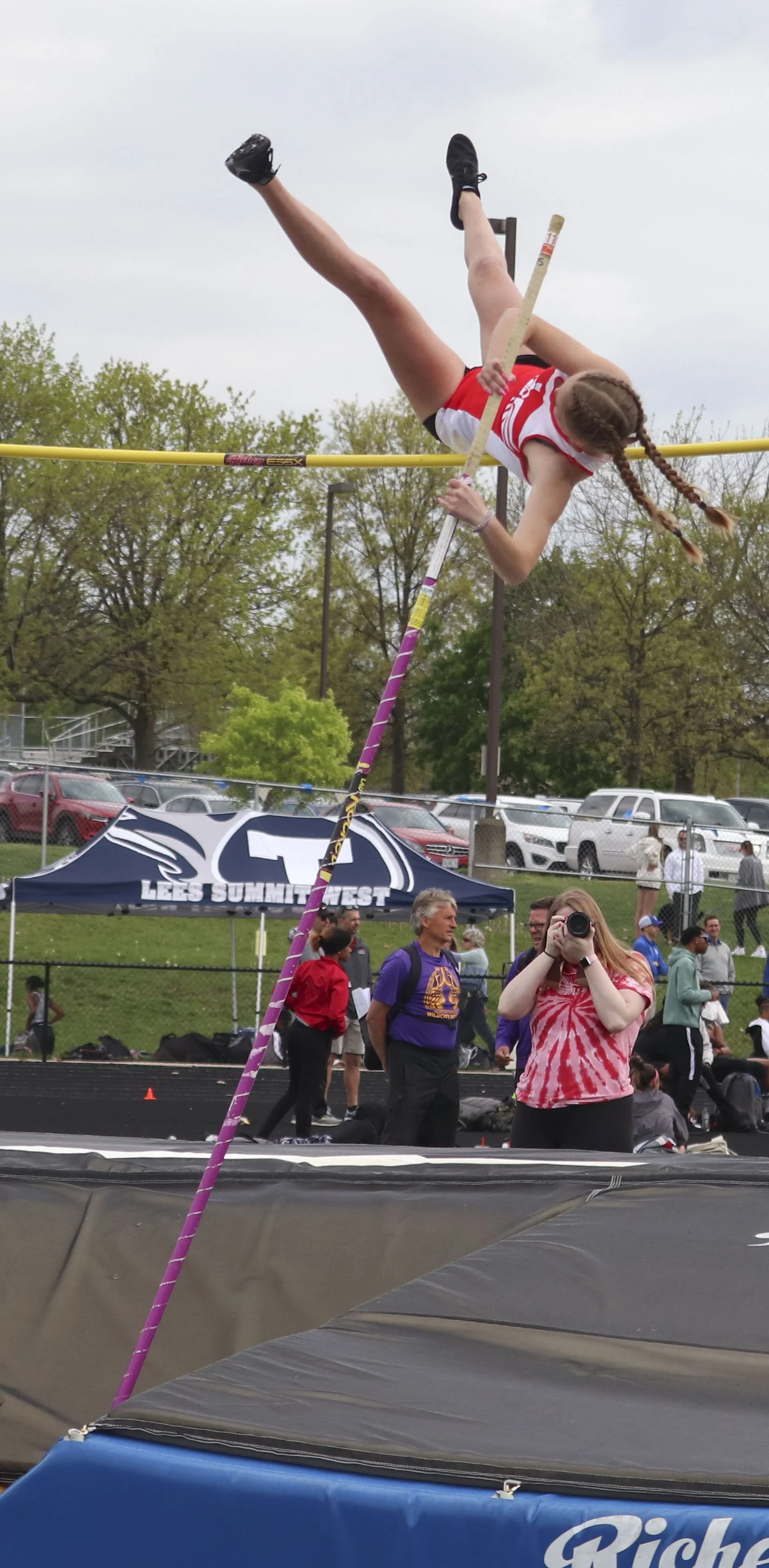 Grace pole vault_3.jpg