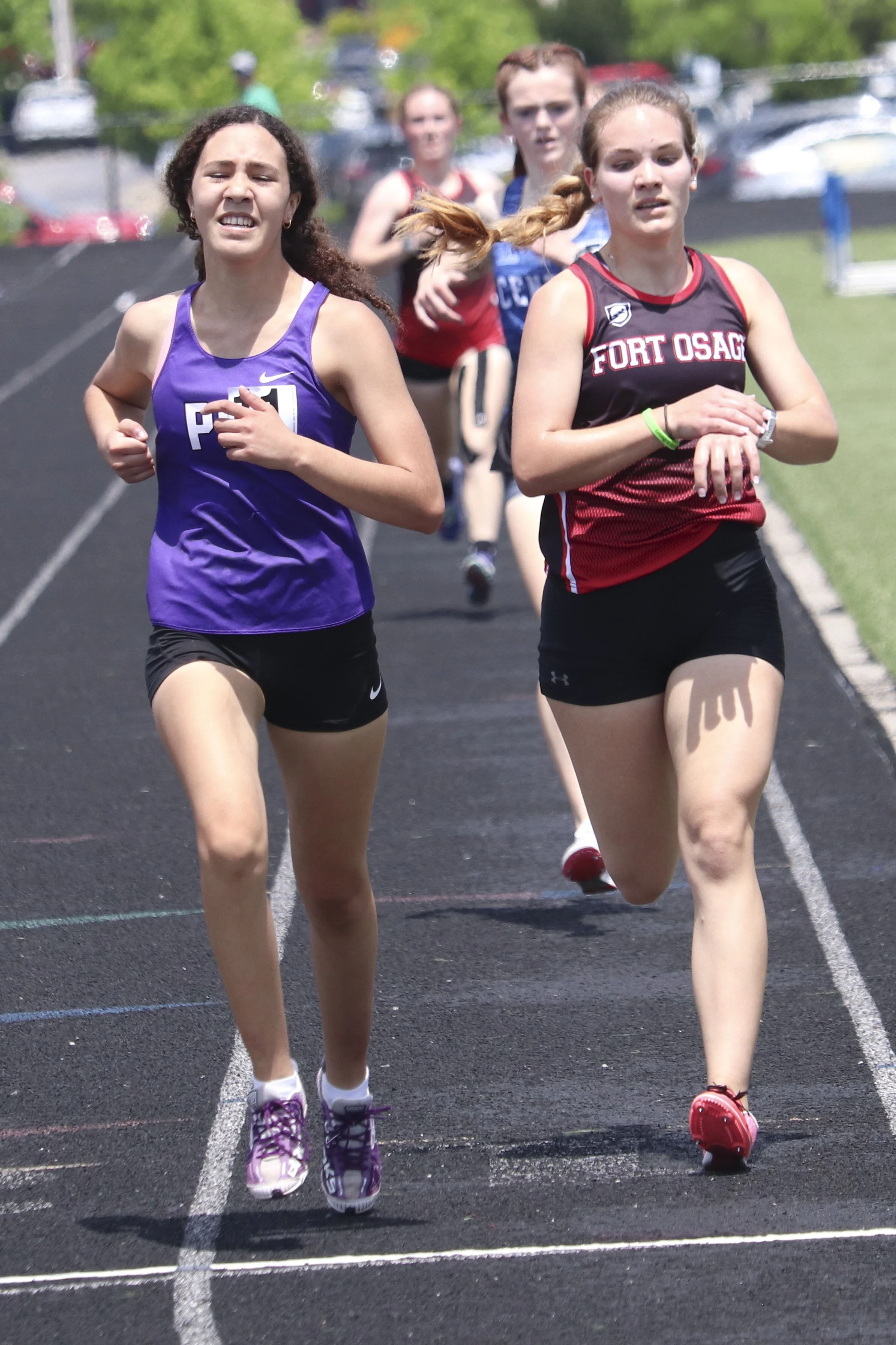 Girls mile finish - Andrea Garcia.jpg