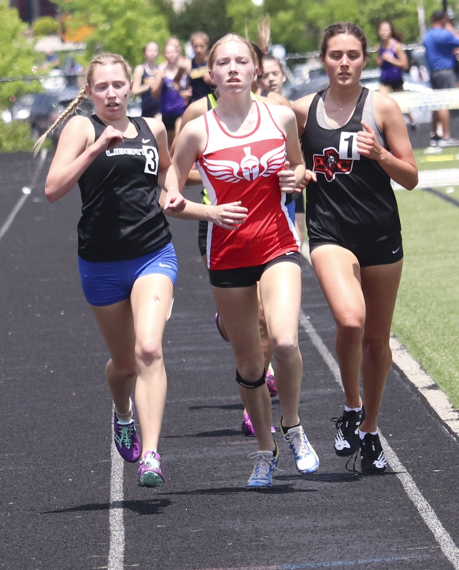 Girls mile finish.jpg